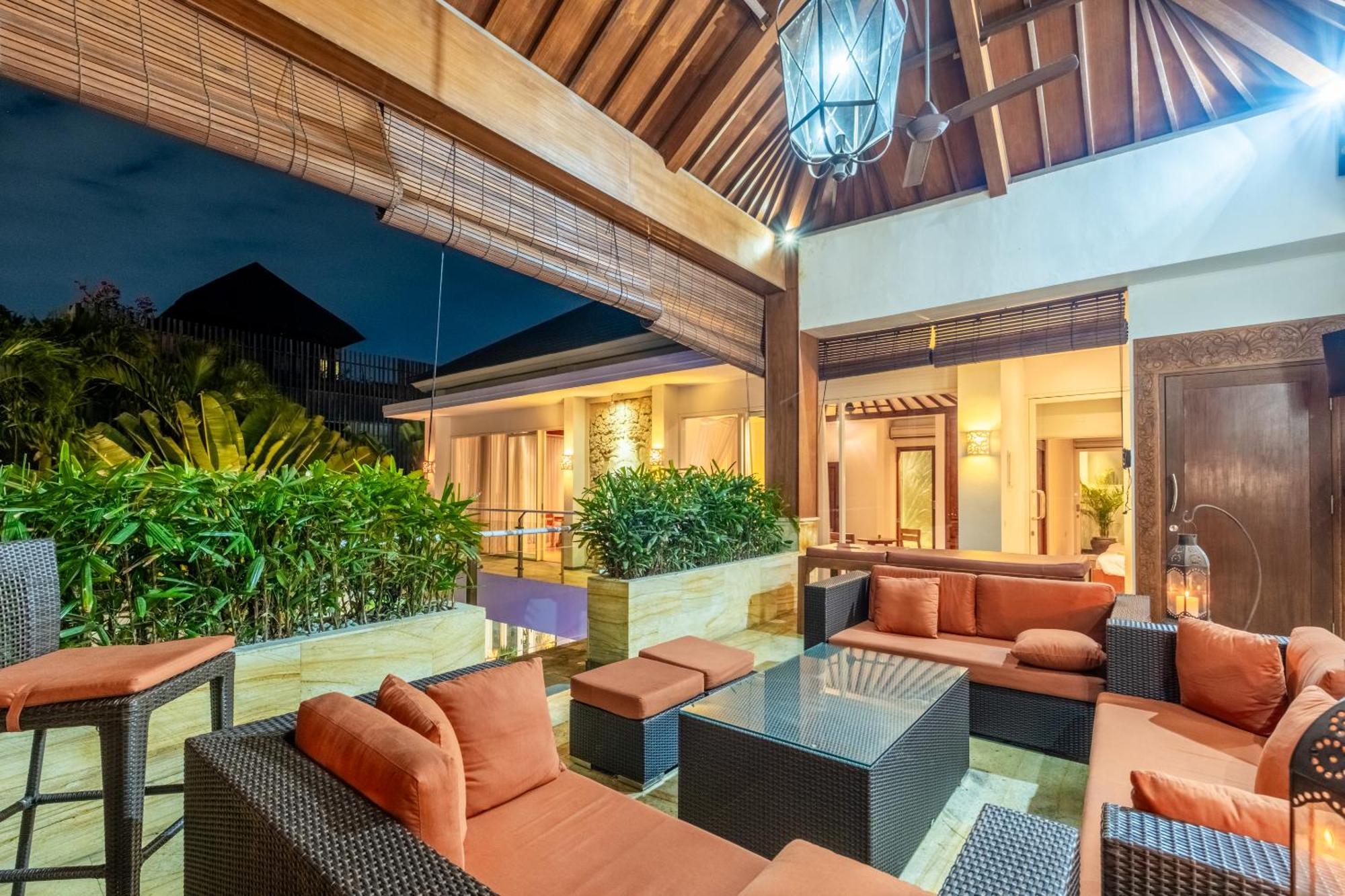 Aq-Va Hotel & Villas Seminyak Легиан Экстерьер фото