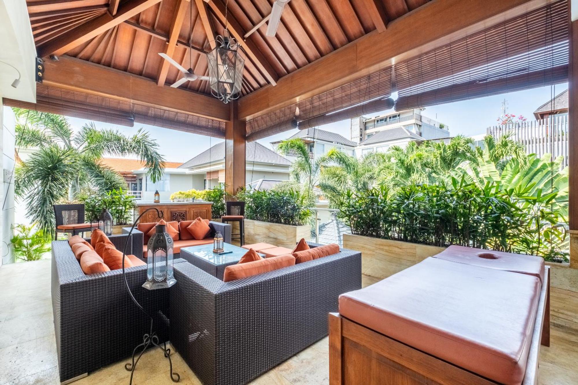 Aq-Va Hotel & Villas Seminyak Легиан Экстерьер фото