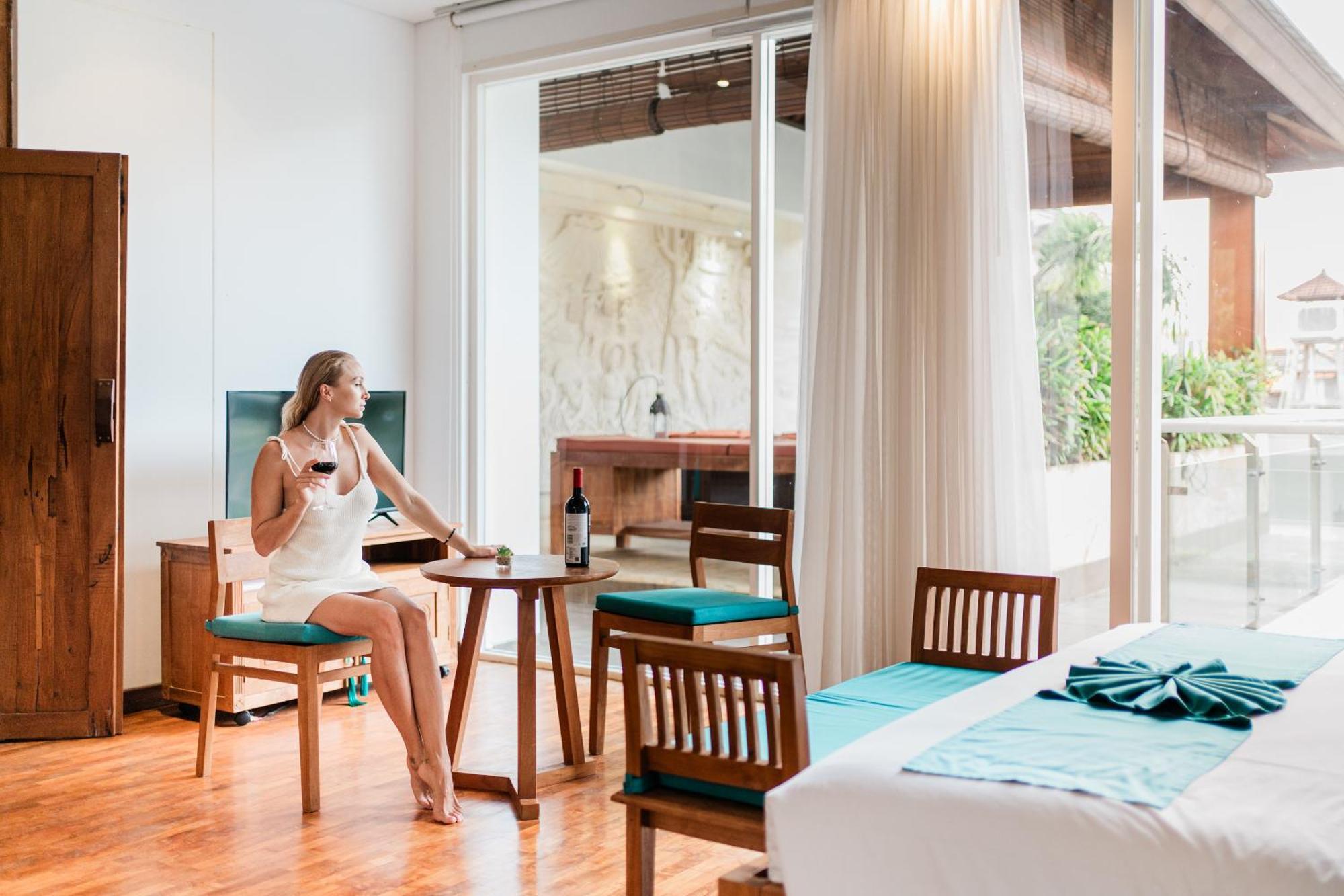 Aq-Va Hotel & Villas Seminyak Легиан Экстерьер фото