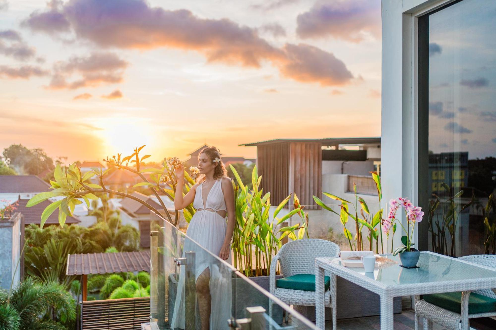 Aq-Va Hotel & Villas Seminyak Легиан Экстерьер фото