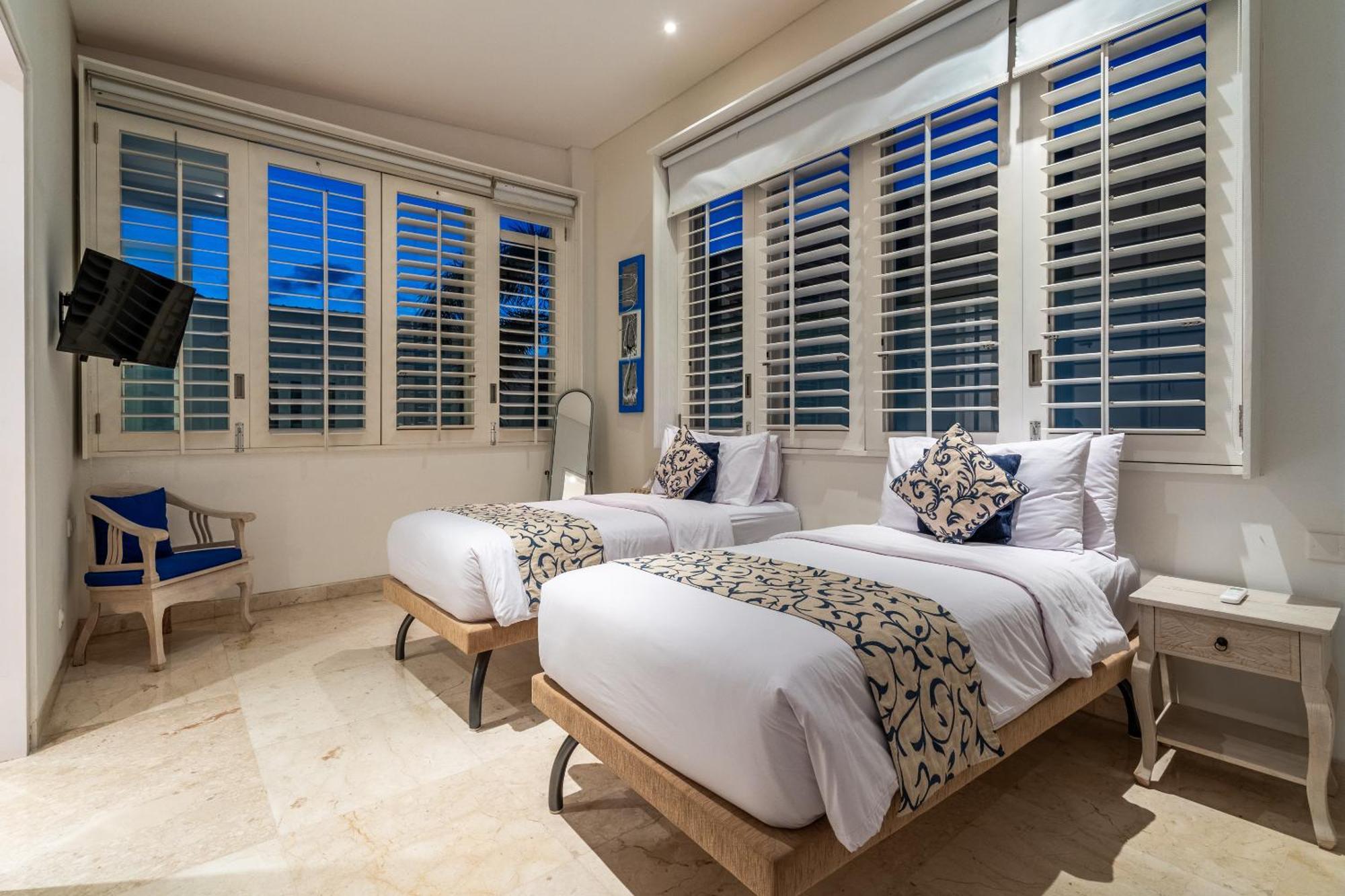 Aq-Va Hotel & Villas Seminyak Легиан Экстерьер фото